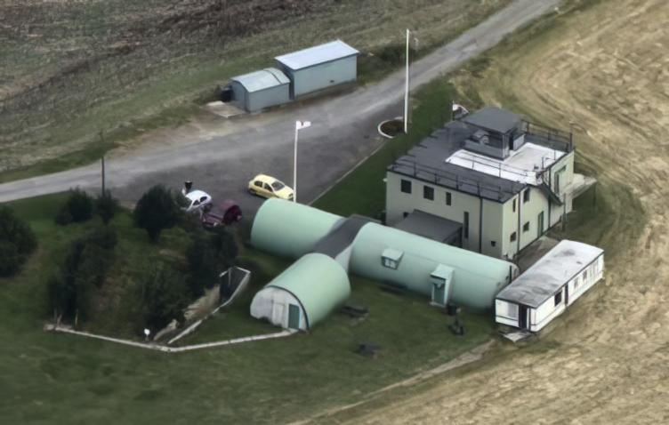 Suffolk390th-Memorial-Museum-exterior-aerial